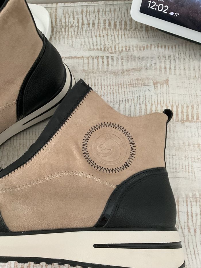 Bottines neuve marque Remonte - photo numéro 5