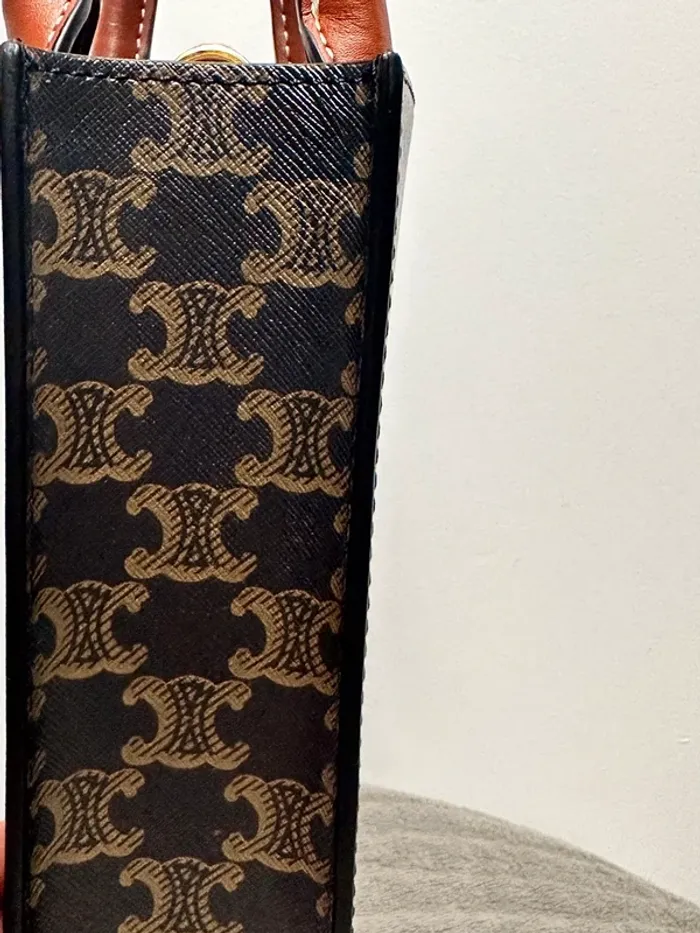 Sac à main Céline monogramme - photo numéro 4
