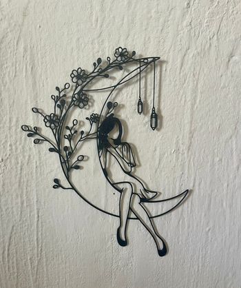 Art Mural Fille Sur La Lune