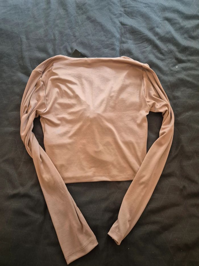 Haut amisu neuf taille L - photo numéro 3