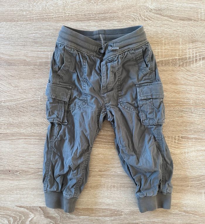 Pantalon gris Gap