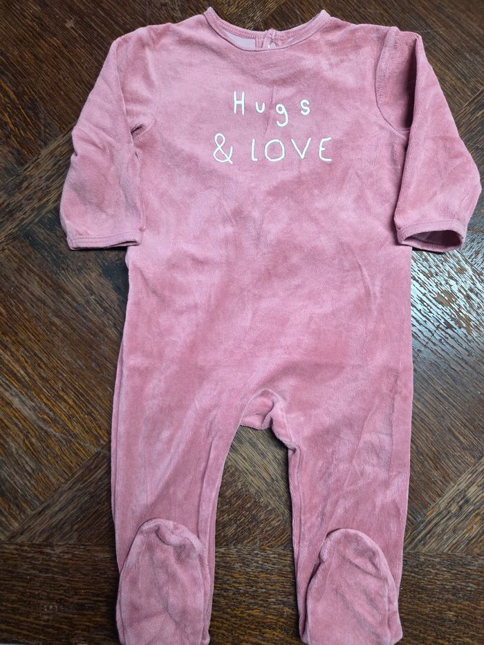Lot de pyjamas 12 et 18 mois