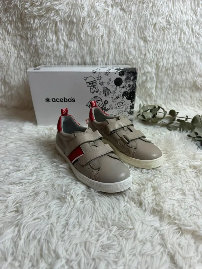 Paire de basket taupe Acebos taille 34