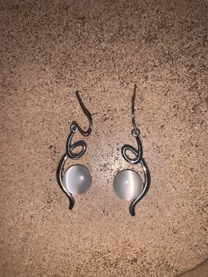 Boucle d’oreilles argentées femme
