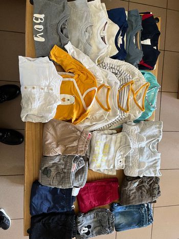 Lot vêtement bébé