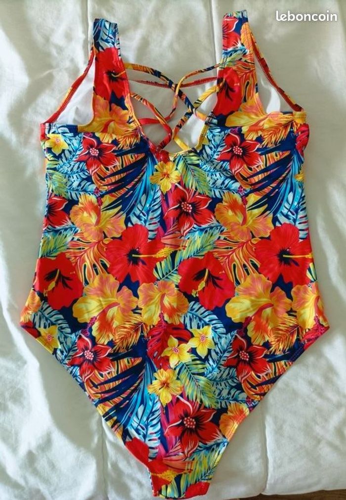 Maillot une pièce taille XL - 42 - Neuf - photo numéro 2