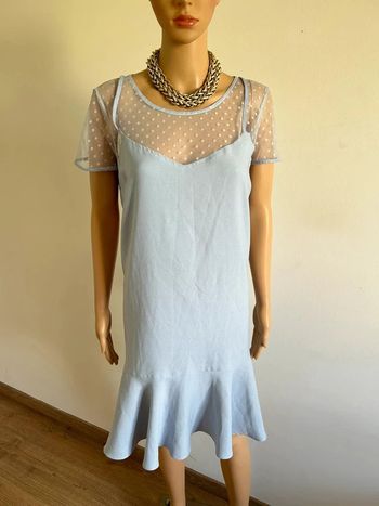 Robe bleue claire neuve à manches courtes avec plumetis Naf Naf taille 38