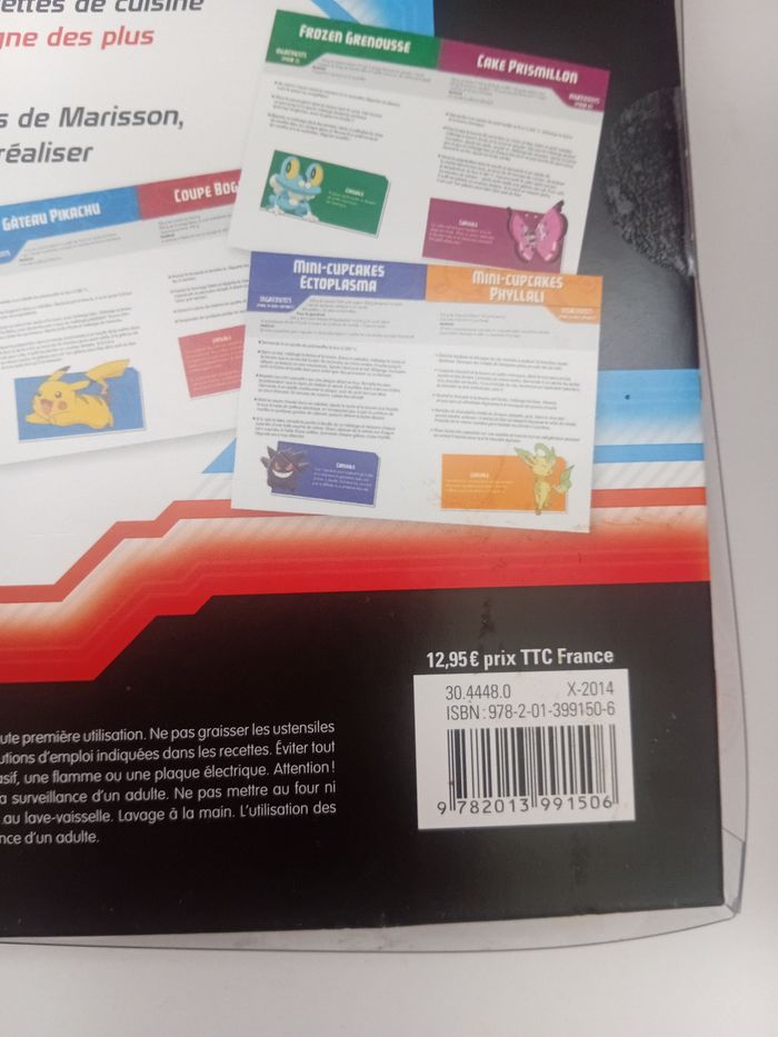 Coffret livre de cuisine pâtisserie Pokemon recettes de dresseur Moule Pikachu - photo numéro 3