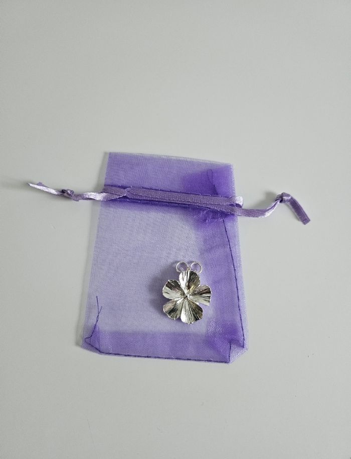 Pendentif fleur