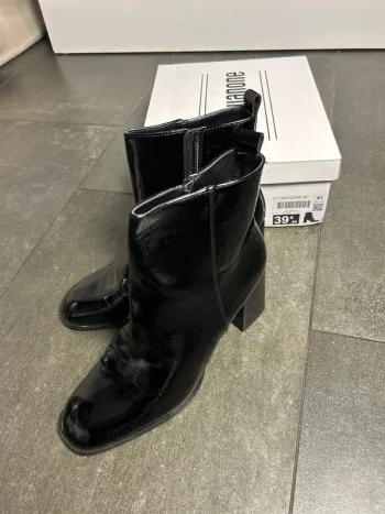 Bottines vernis noirs