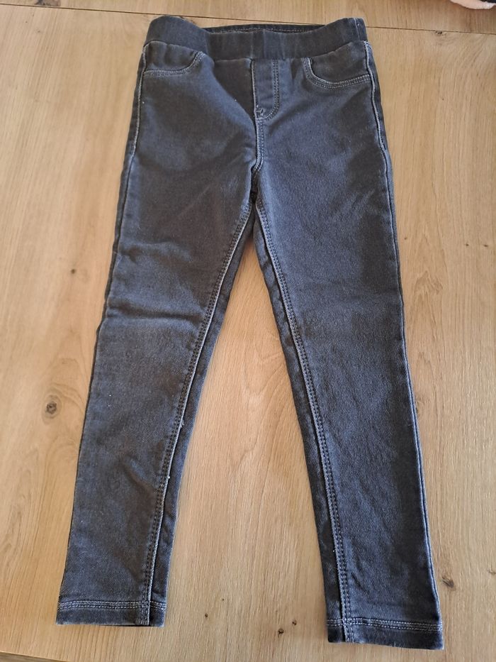 Pantalon noir fille 4 ans - photo numéro 3