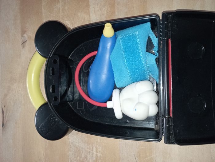 Boite médecin - photo numéro 2