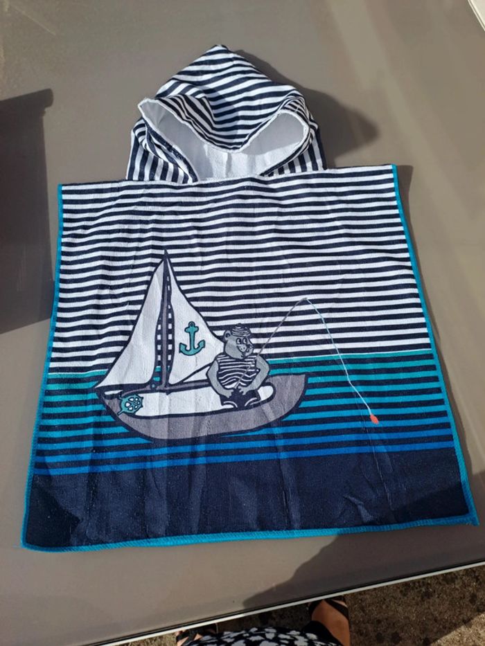 Cape de bain bateau