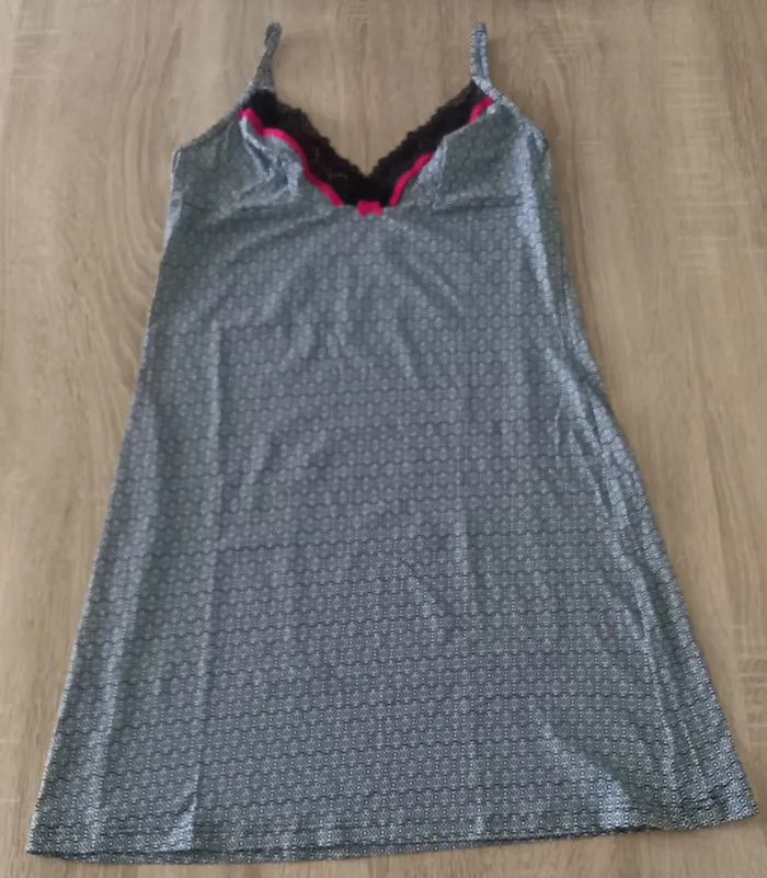 Nuisette neuve taille 36