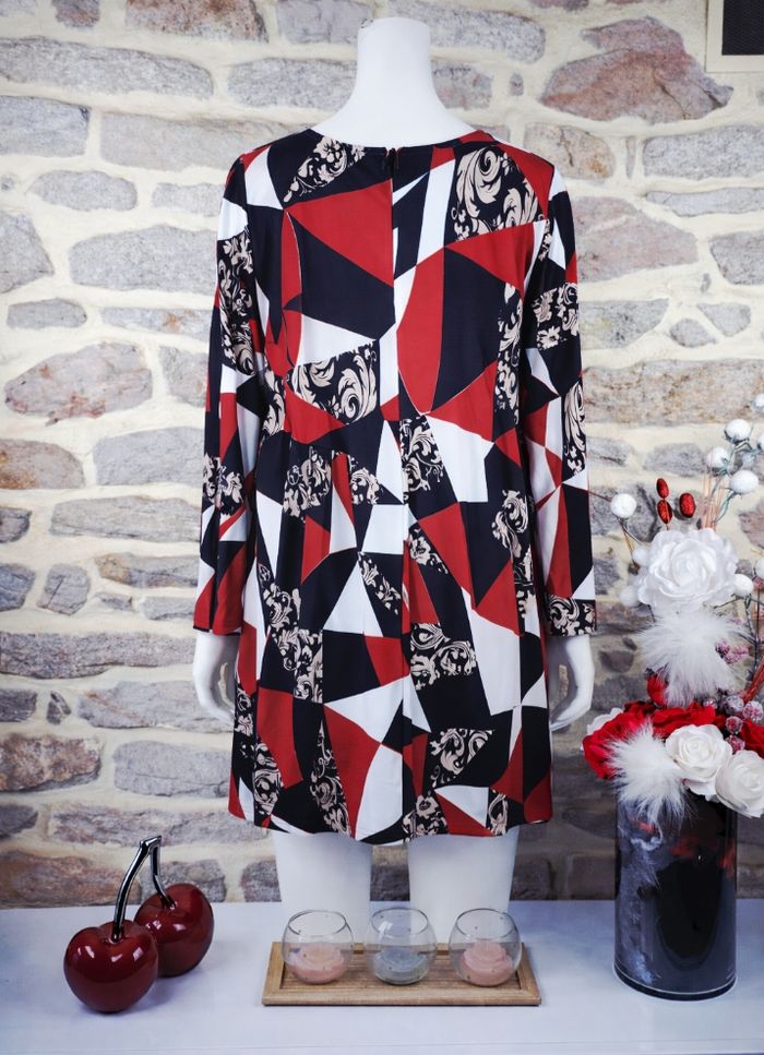 Robe baroque art abstrait rouge noir et dorée Femme taille 54 marque Missguided 🌺 - photo numéro 2