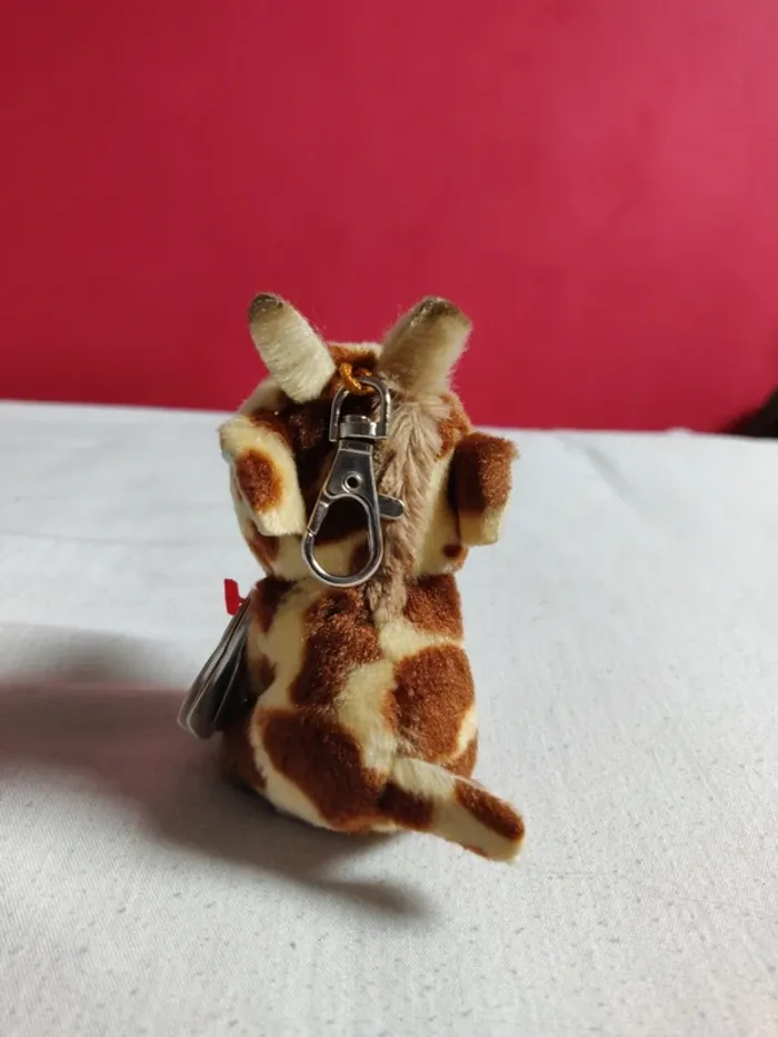 Petite peluche Ty girafe a mousqueton - photo numéro 4