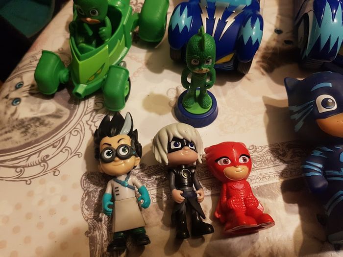 Lot véhicule PJ Masks Mission Pyjamasque Gekko mobile Yoyo voiture sonore + veilleuse + figurines - photo numéro 6