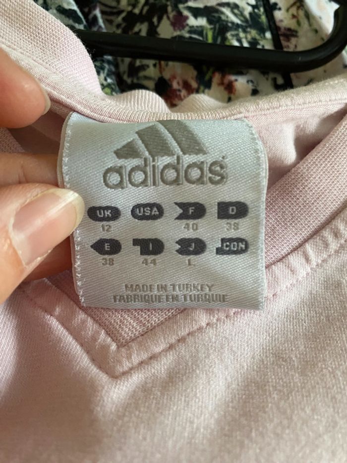 T-shirt Adidas Taille 40 - photo numéro 5