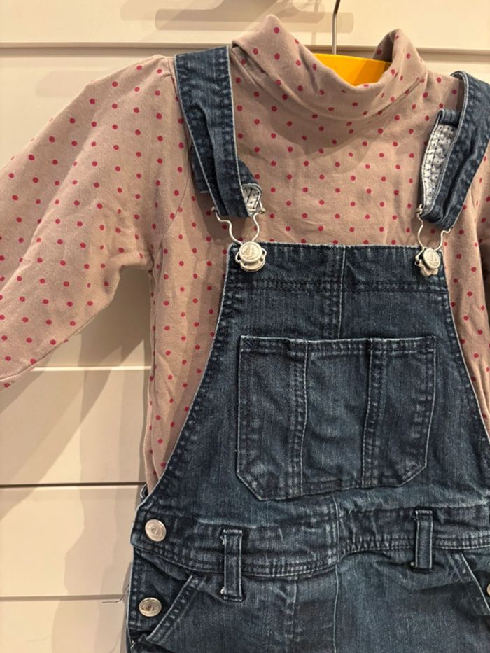 Robe salopette en jean Petit Bateau et t-shirt à port - photo numéro 6