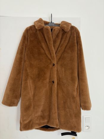 Manteau long en fausse fourrure