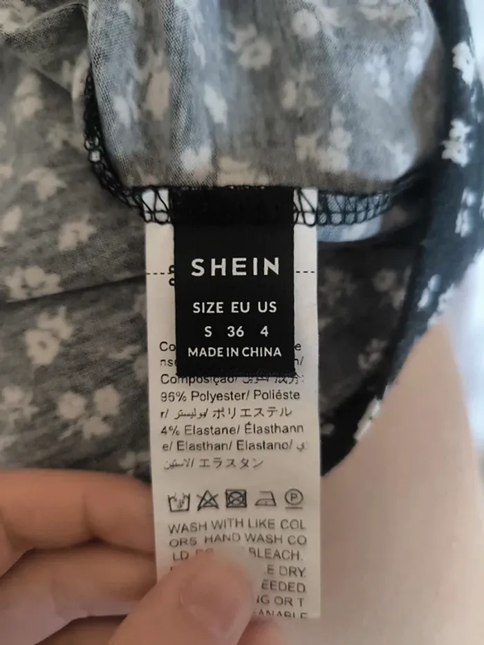 Robe à fleurs - photo numéro 5