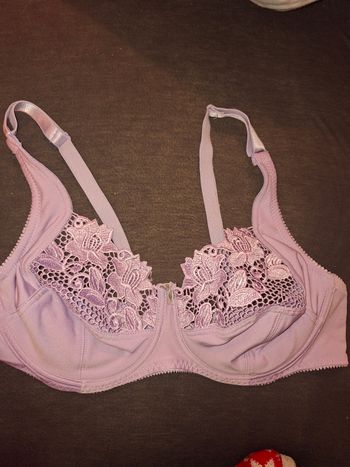 Soutien-gorge lilas à broderies florales - Mashudi - Taille 100C