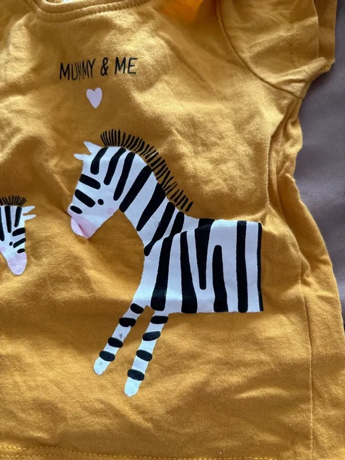 T-shirt primark bébé fille 3/6 mois - photo numéro 4