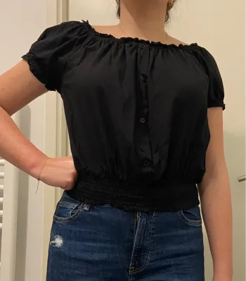 Haut bouffant noir