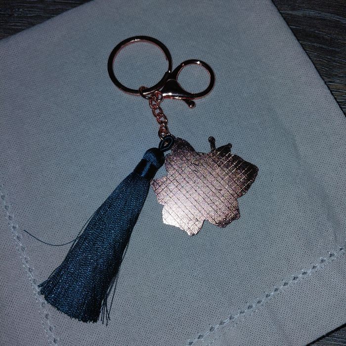 Porte clés fleur d'hibiscus - photo numéro 4