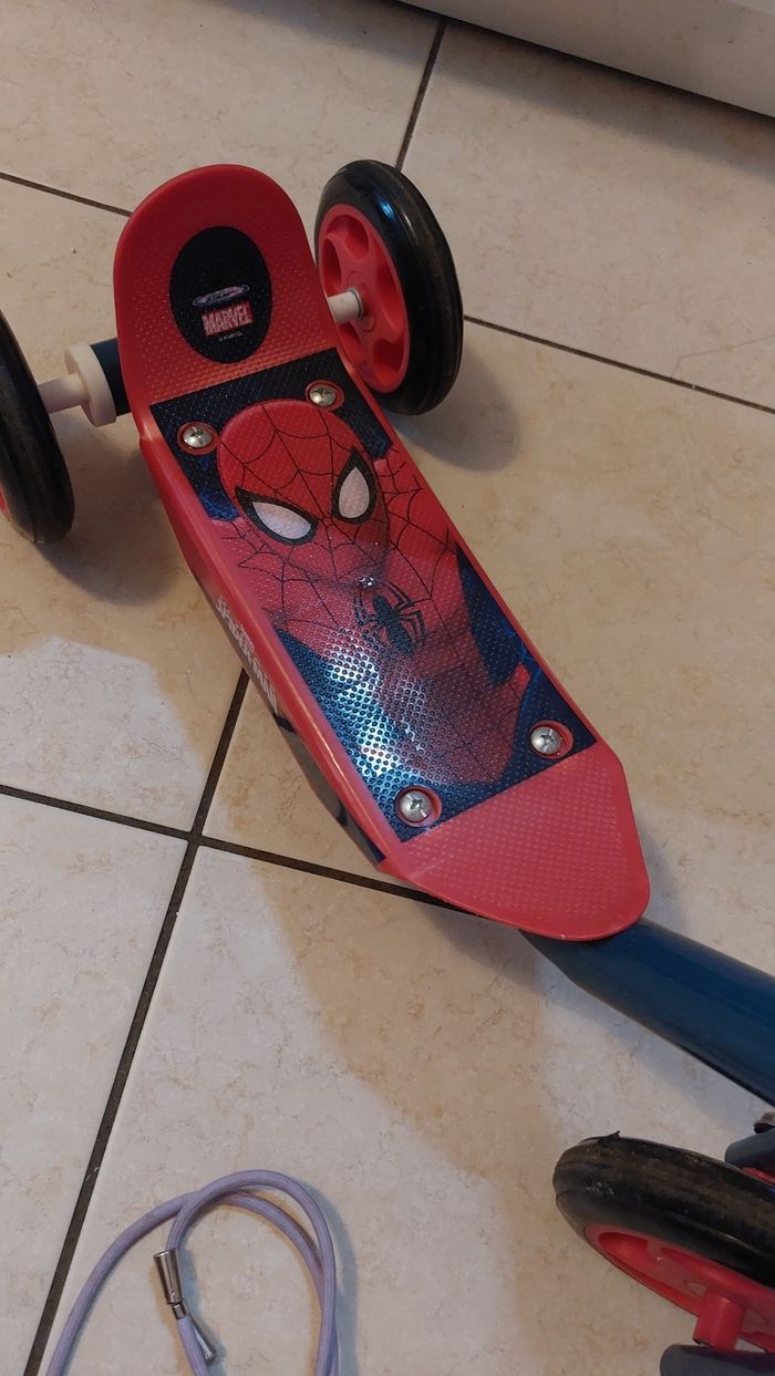 Trottinette spiderman - photo numéro 7