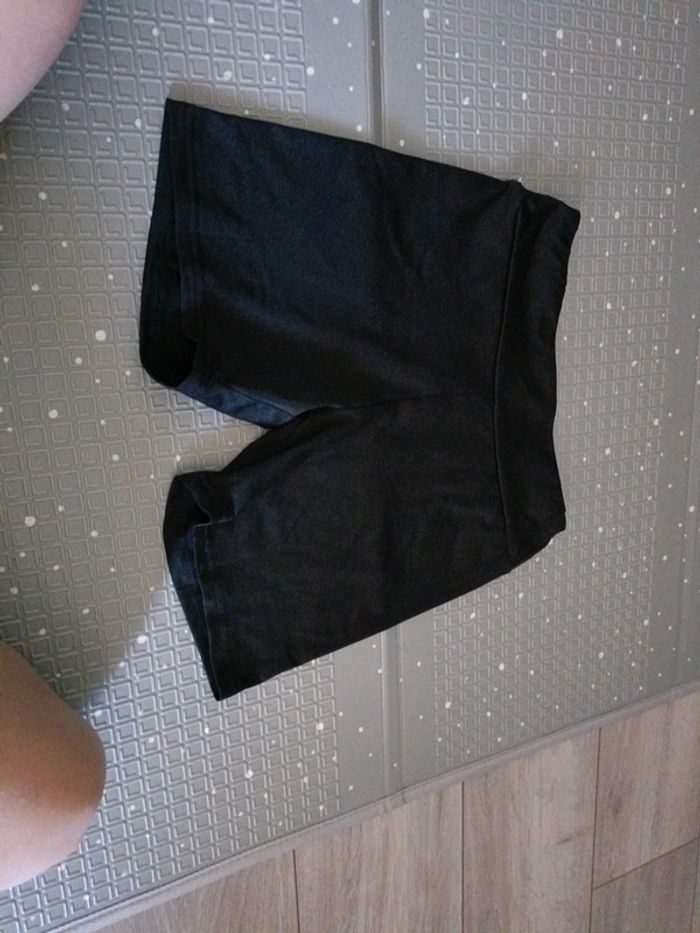 Short sport