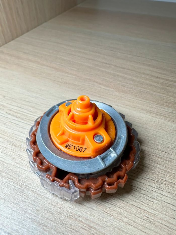 Toupie beyblade tyros t2 - photo numéro 2