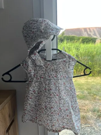 Robe + chapeau vertbaudet