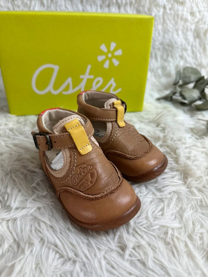 Paire de sandales Aster taille 18 - photo numéro 2