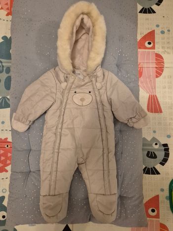 Combinaison chaude taille 3-6 mois