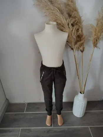 Pantalon garçon 🧑 10 ans
