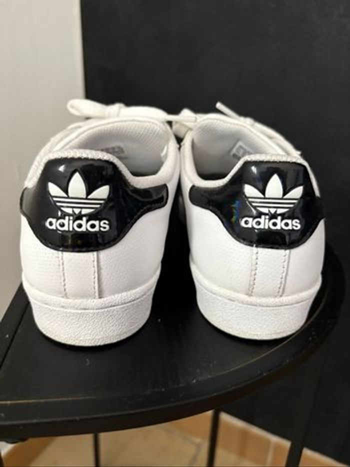 Adidas superstars - photo numéro 4