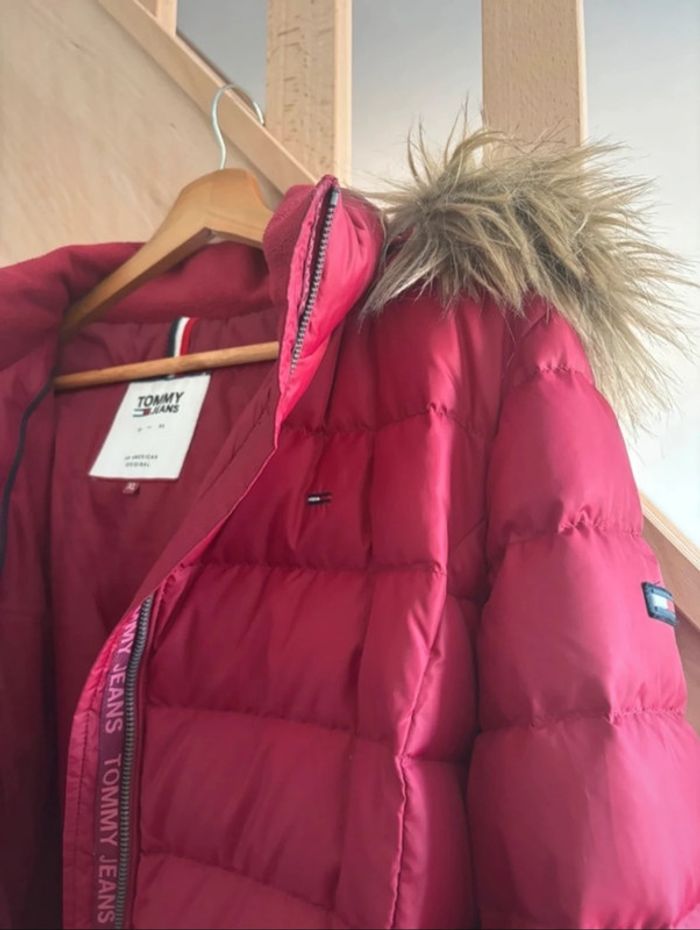 Doudoune rouge bordeau Tommy Jeans - photo numéro 2
