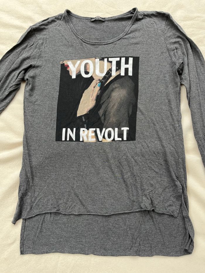 Pull youth in revolt L