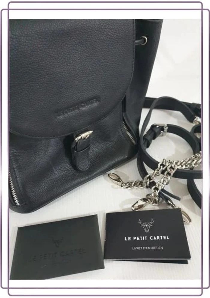 Sac à bandoulière noir le petit cartel, bon état mais à nettoyer, 19x17cm - photo numéro 9