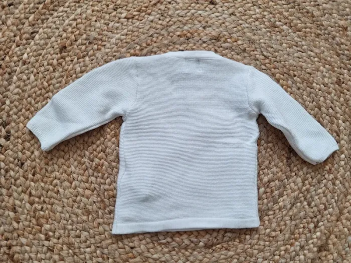 Pull en maille blanc Kiabi 1 mois 56 cm 4 kg - photo numéro 2