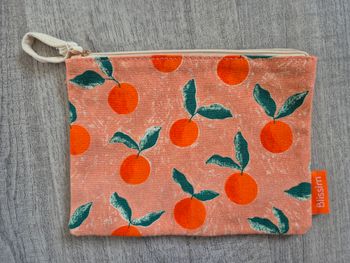Jolie trousse motif oranges