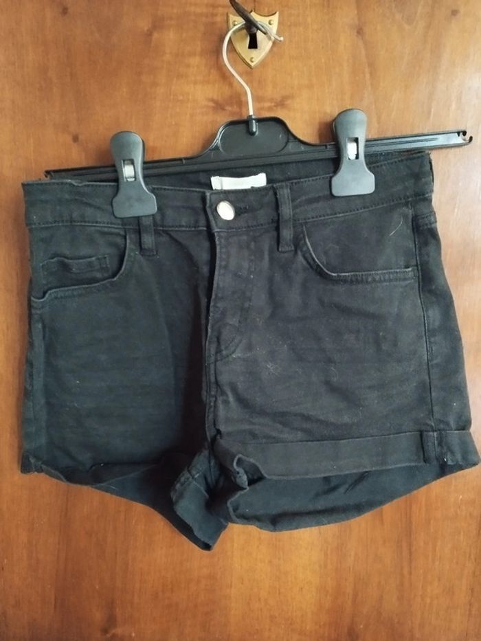 🖤 H&M - Short - Noir - Taille 34 🖤