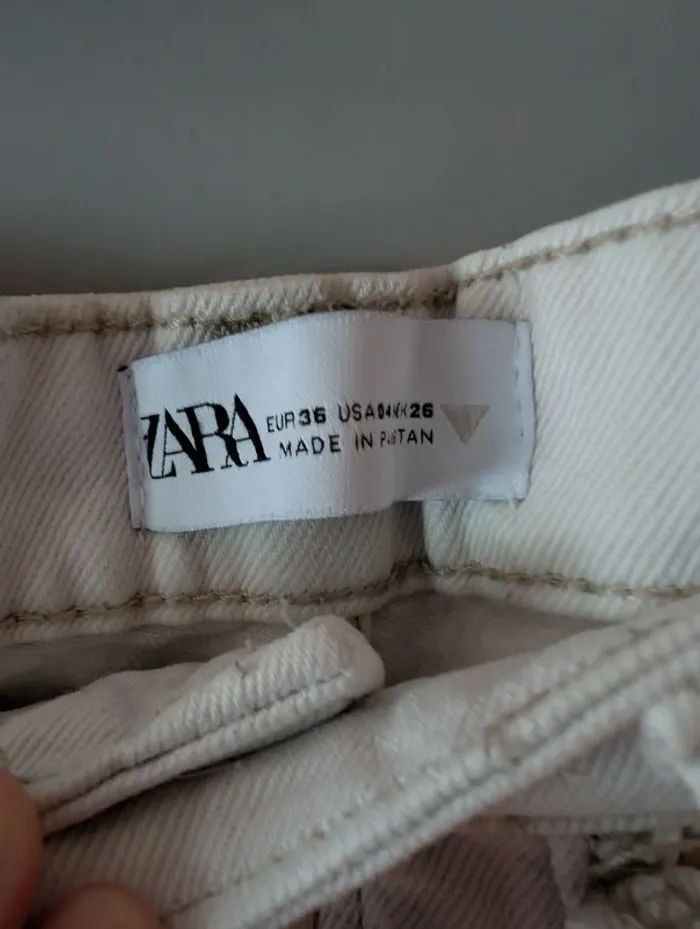 Jean droit taille haute Zara - photo numéro 3