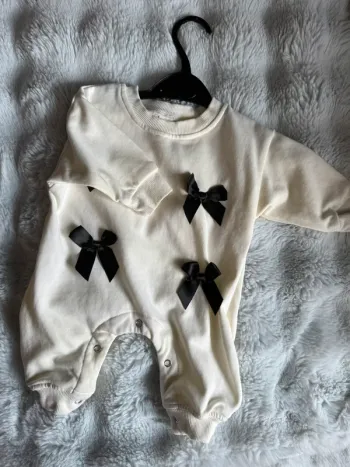 Combinaison bébé fille