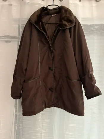Manteau marron foncé