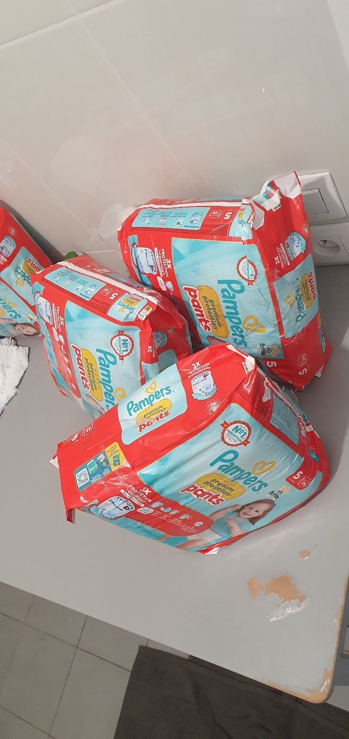 Pampers premium protection pants taille 5 - photo numéro 2