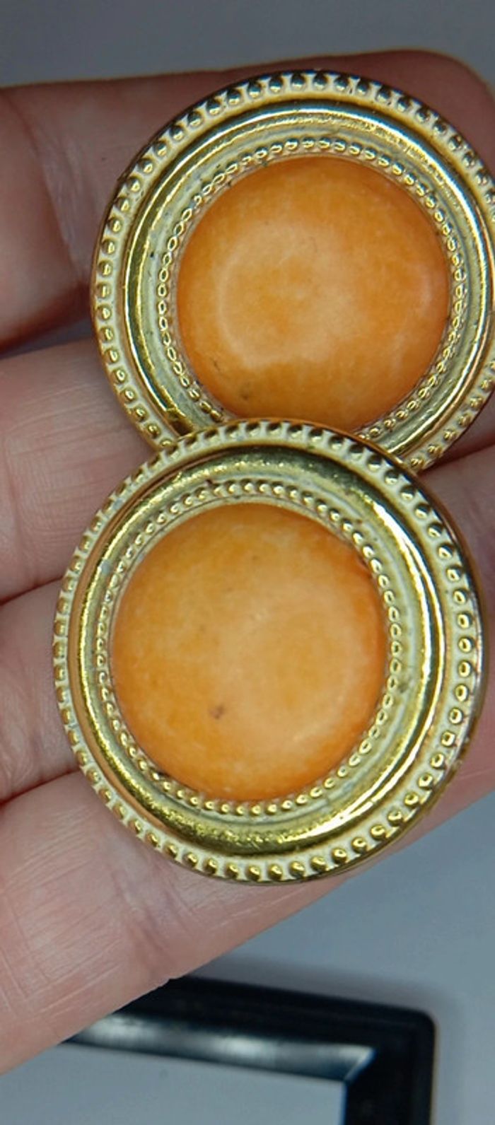 Clips d'oreilles orange - photo numéro 3