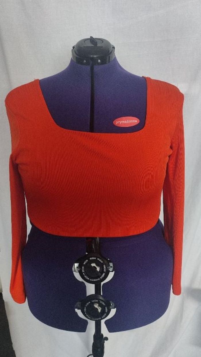 Croc top Primark T.48