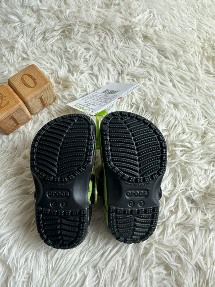 Paire de crocs militaire taille 20-21 - photo numéro 4